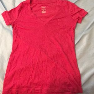 Pink/red V-neck T-shirt